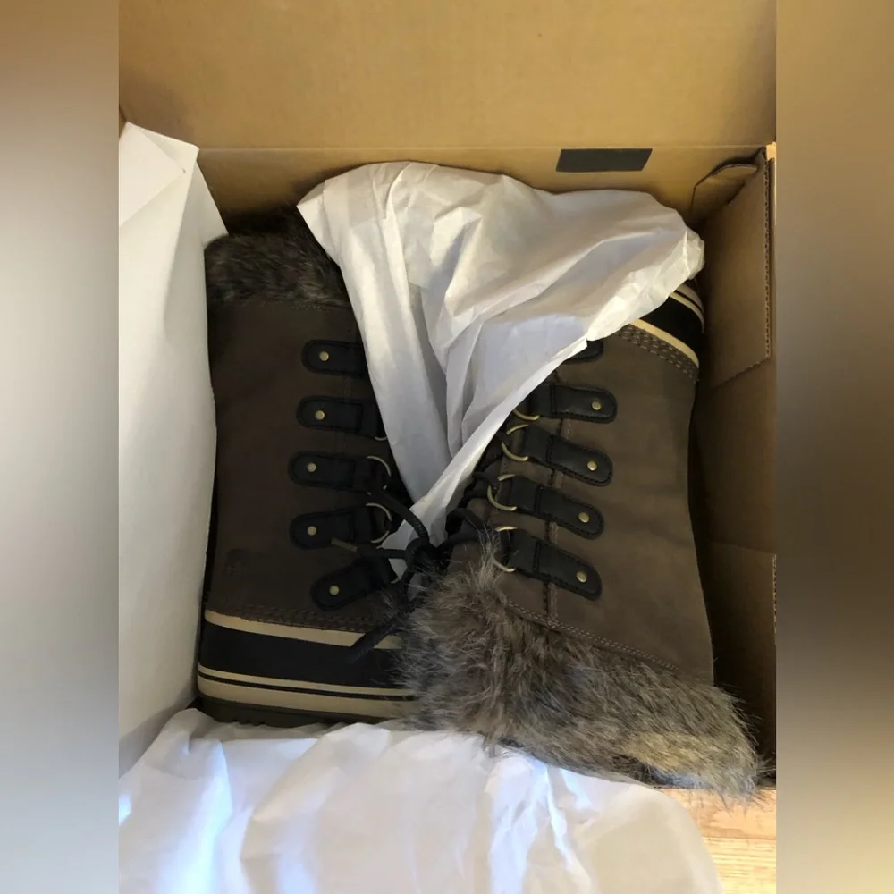 WOMEN'S JOAN OF ARCTIC™ BOOT - Picture 7 of 9